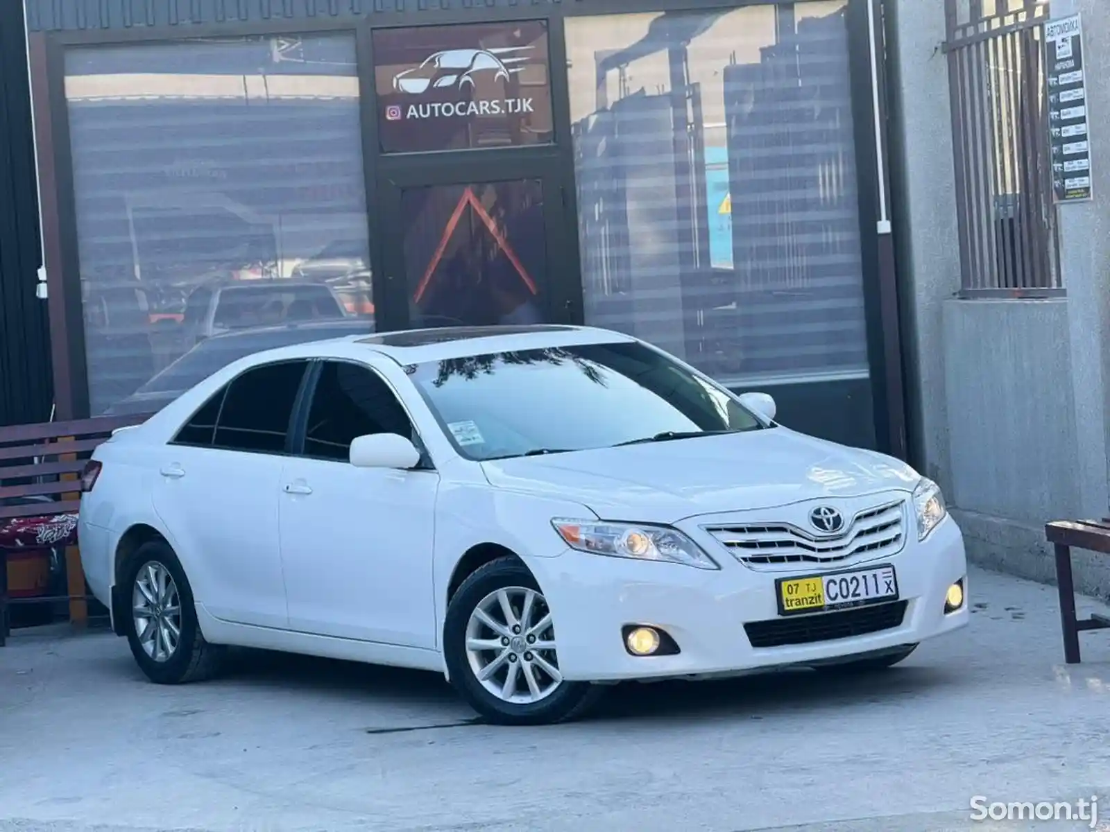 Toyota Camry, 2010-1