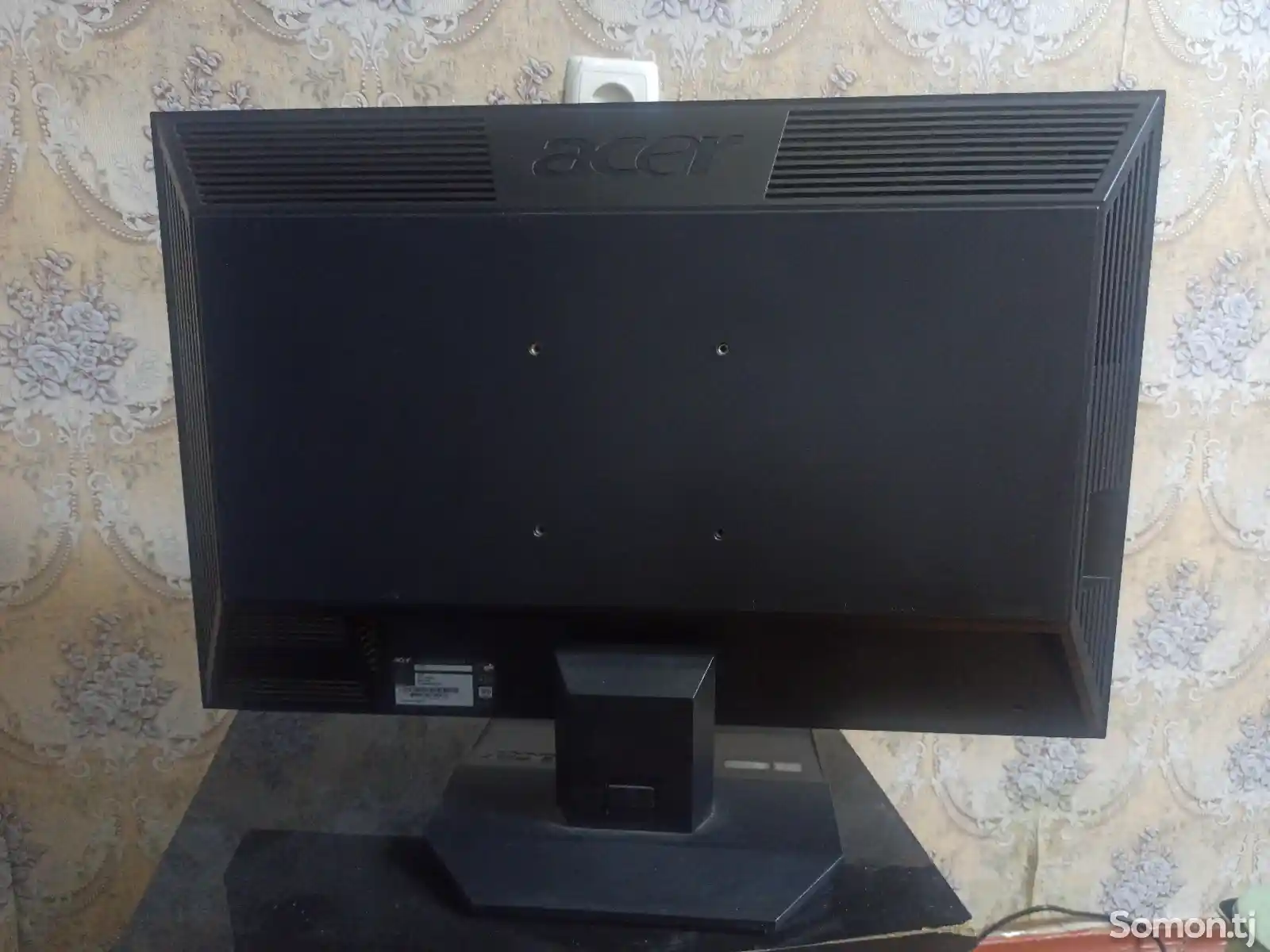 Монитор Acer V243w - 24 дюйма, 1920х1200-7