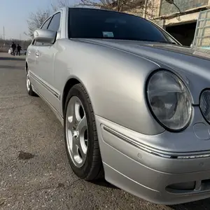 Mercedes-Benz E class, 2002