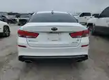 Kia Optima, 2019-3