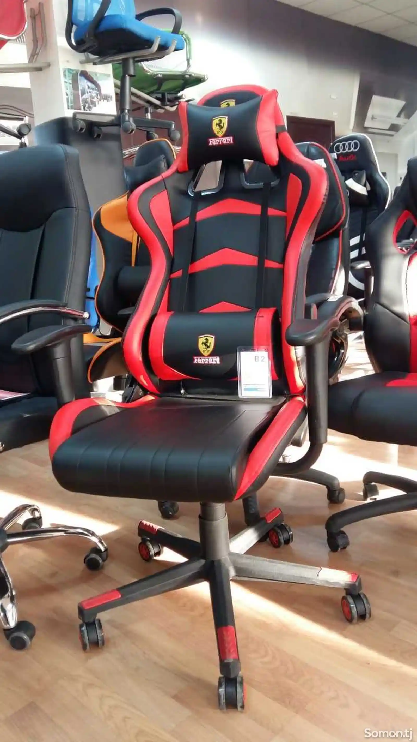 Спортивное кресло Ferrari-1