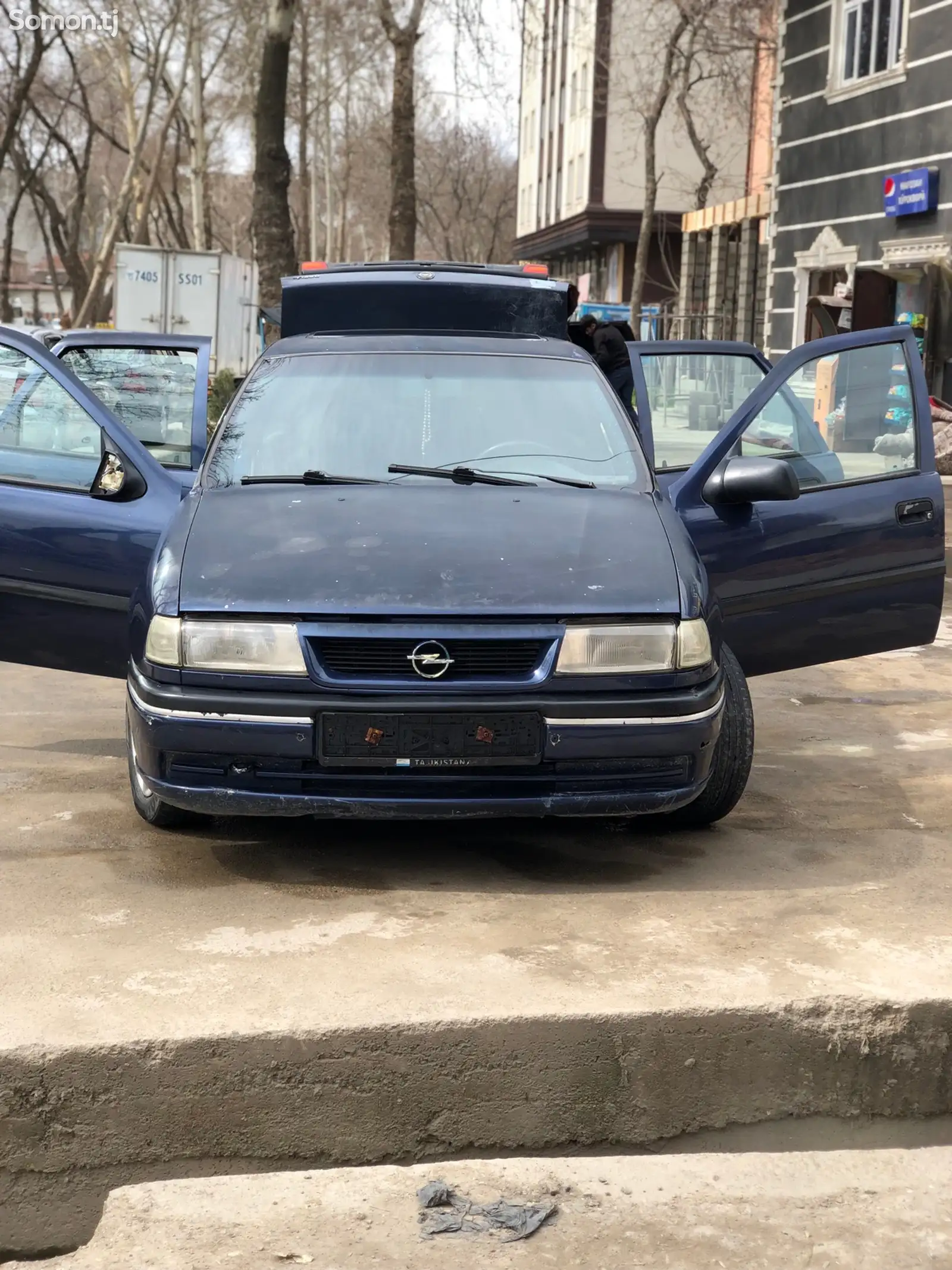 Opel Vectra A, 1993-1