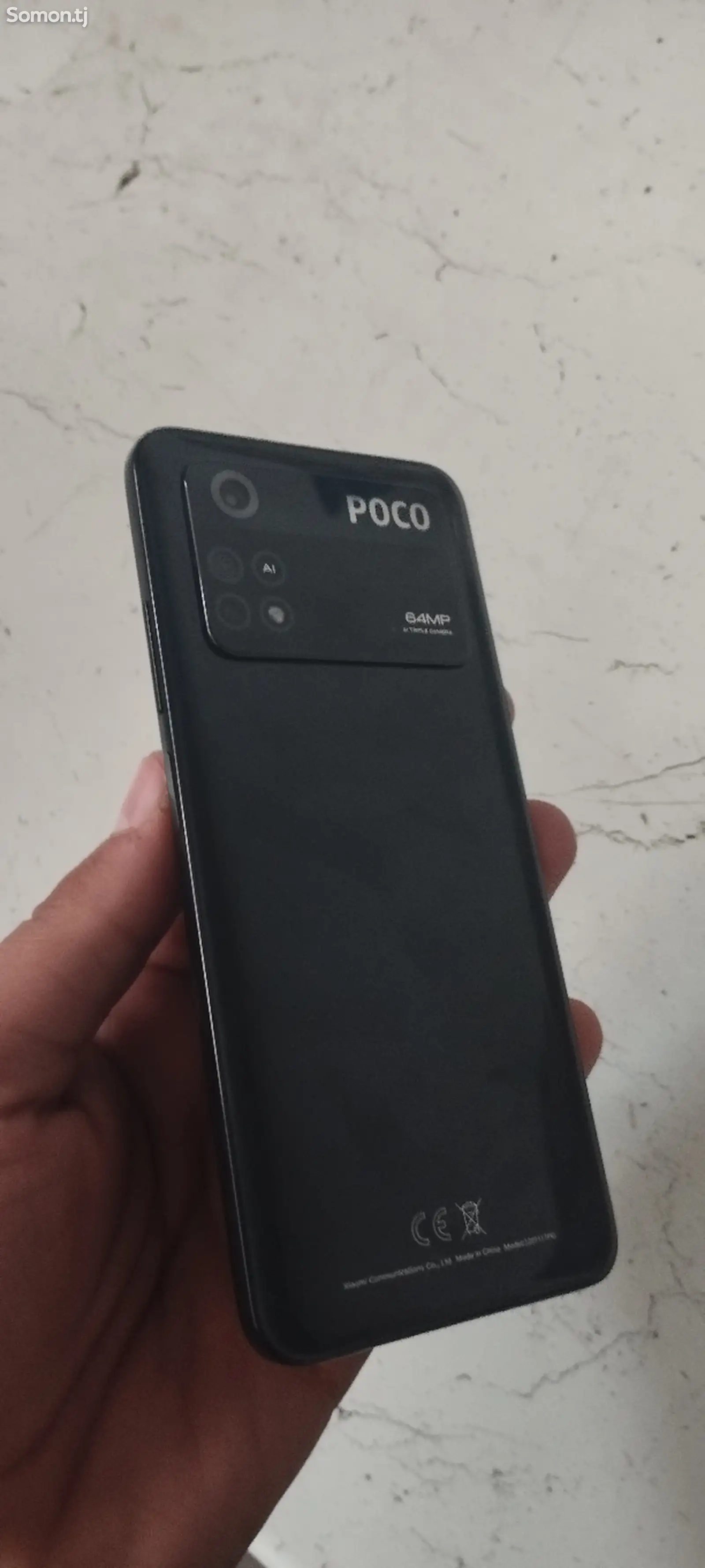 Телефон Xiaomi poco-1