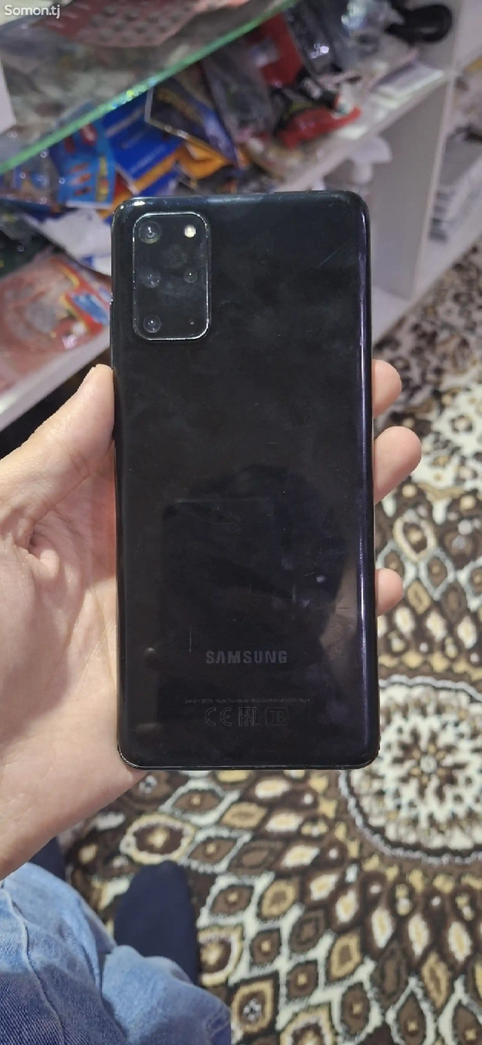 Samsung Galaxy S20 Plus-2