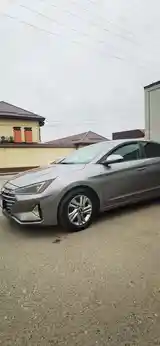 Hyundai Elantra, 2020-8