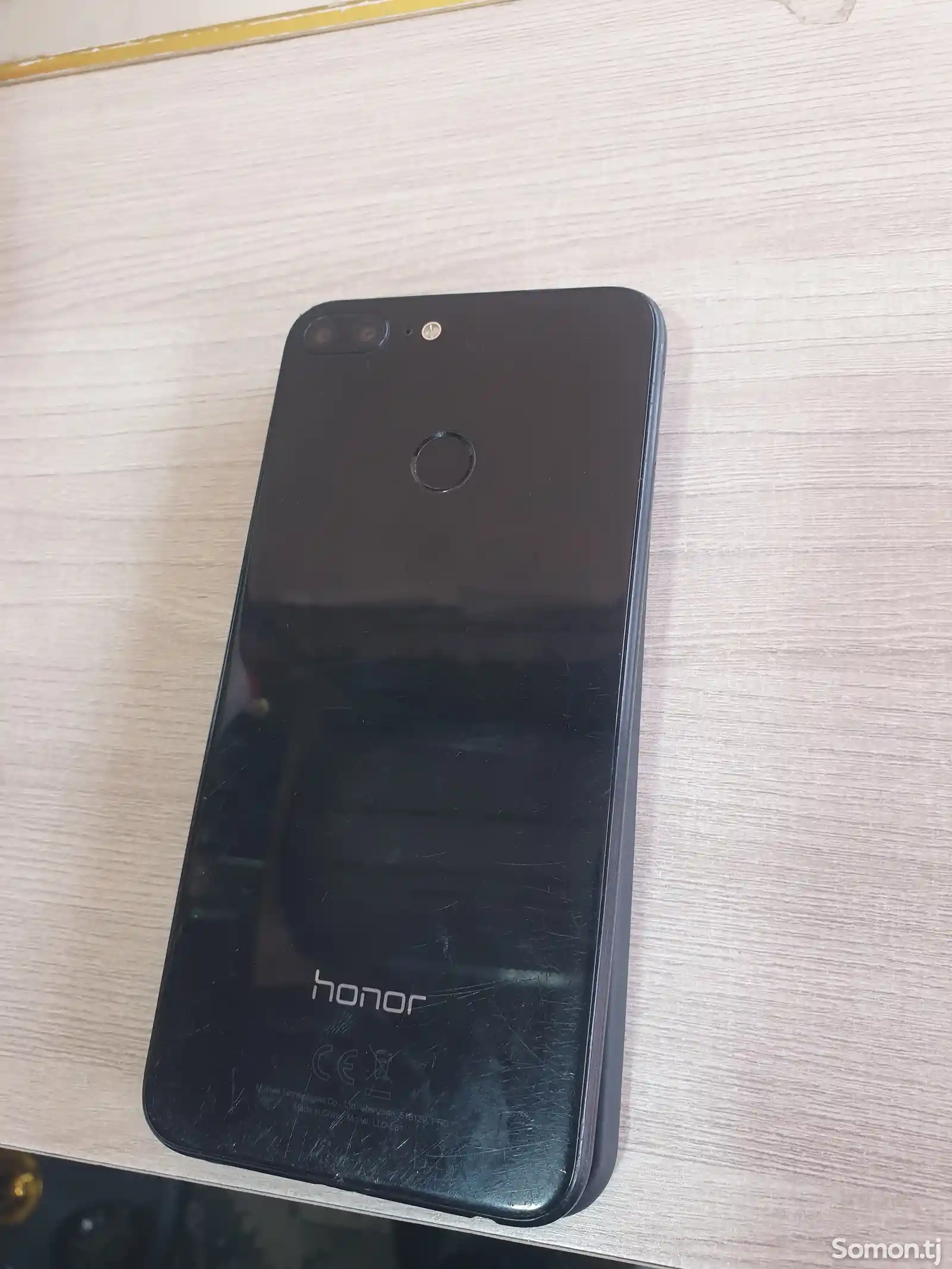 Honor 9 Lite-1