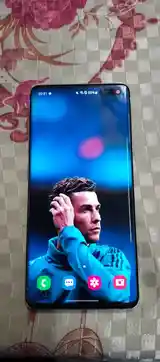 Samsung Galaxy S10+-3