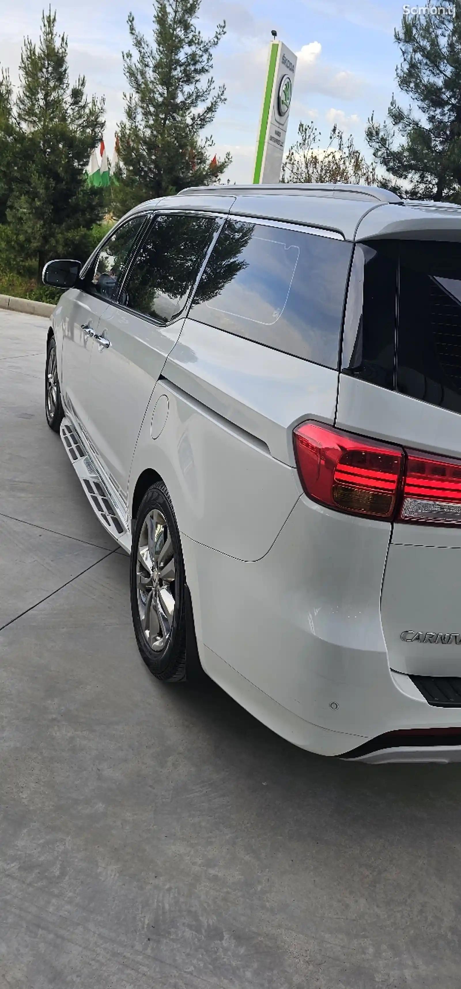 Kia Carnival, 2015-8