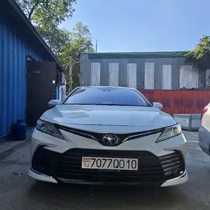 Toyota Camry, 2018