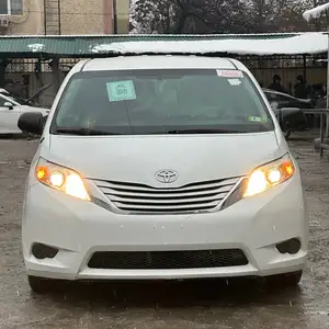 Toyota Sienna, 2014