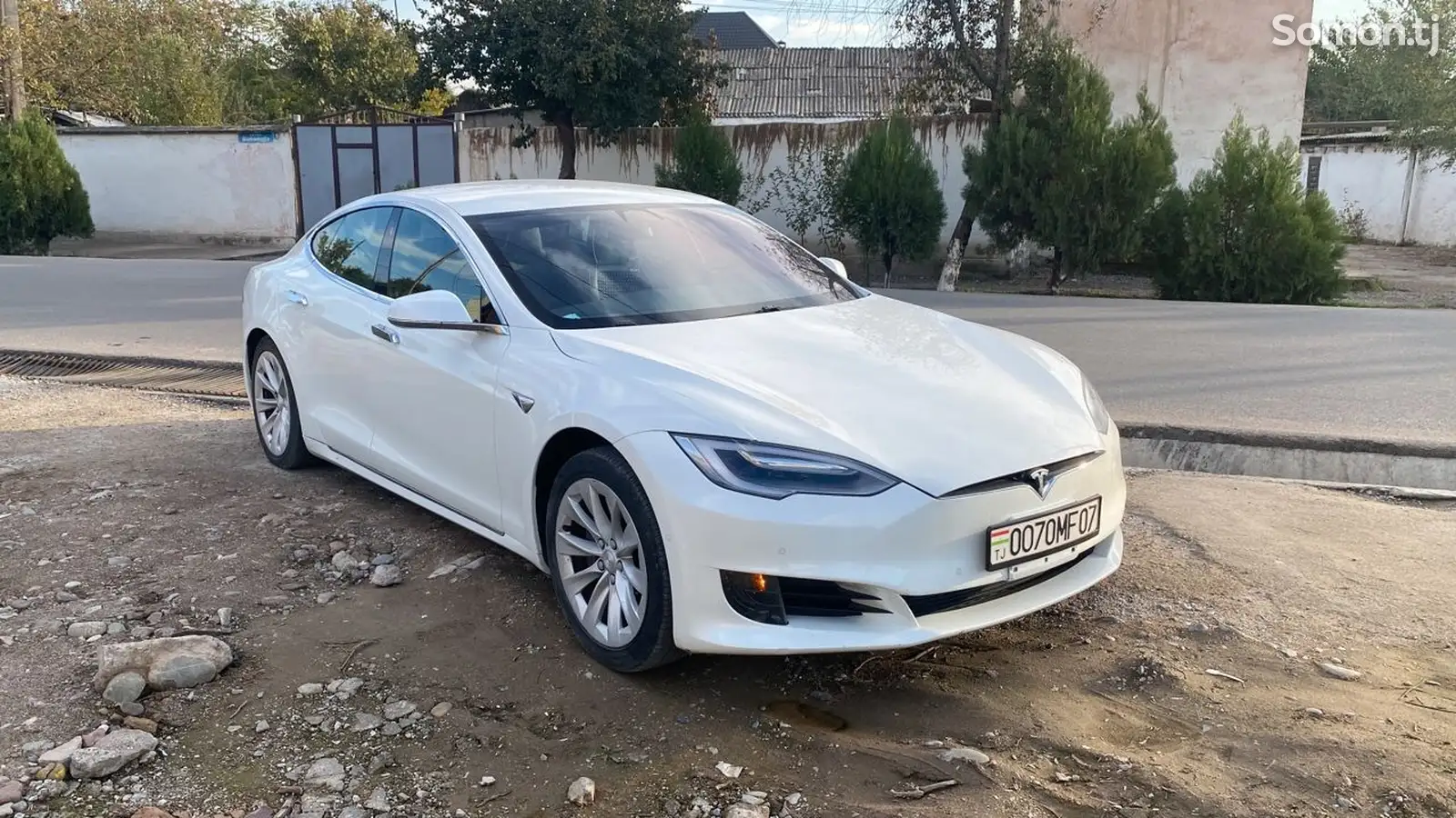 Tesla Model S, 2017-1