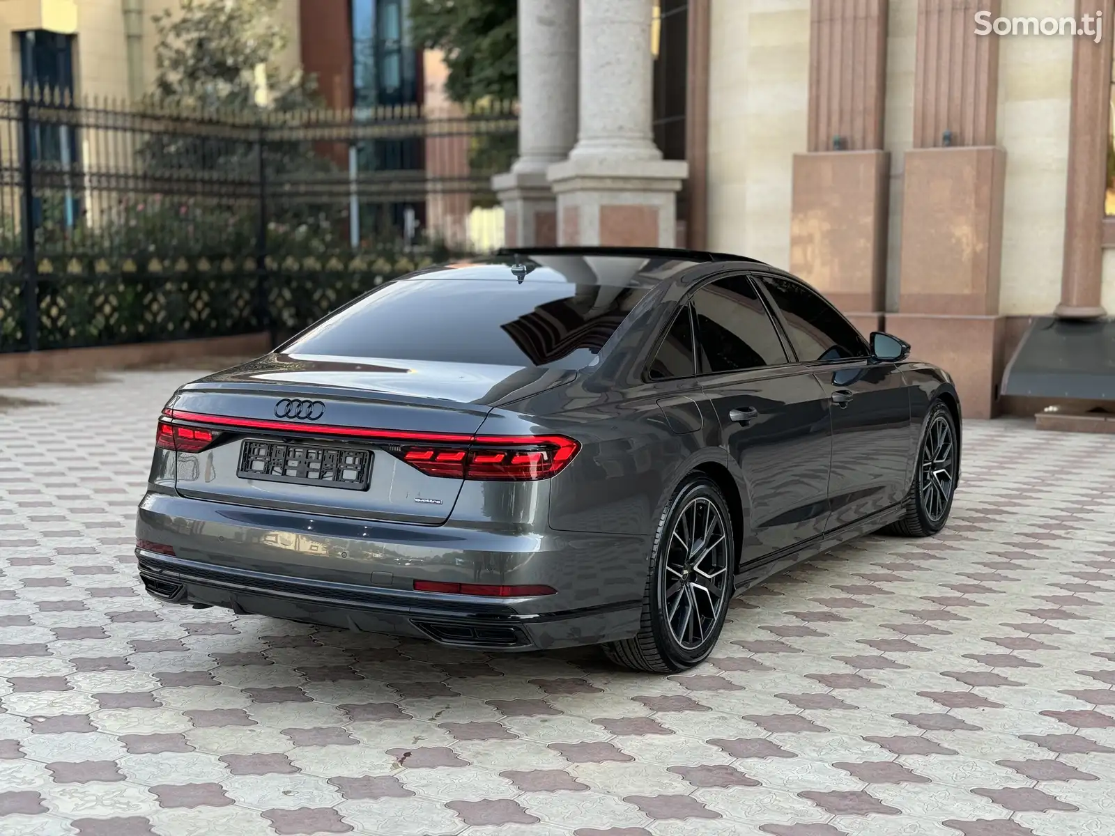 Audi A8, 2020-6