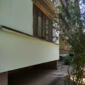 3-комн. квартира, 1 этаж, 81 м², Помир бозор