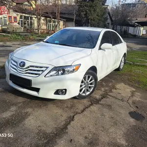 Toyota Camry, 2010