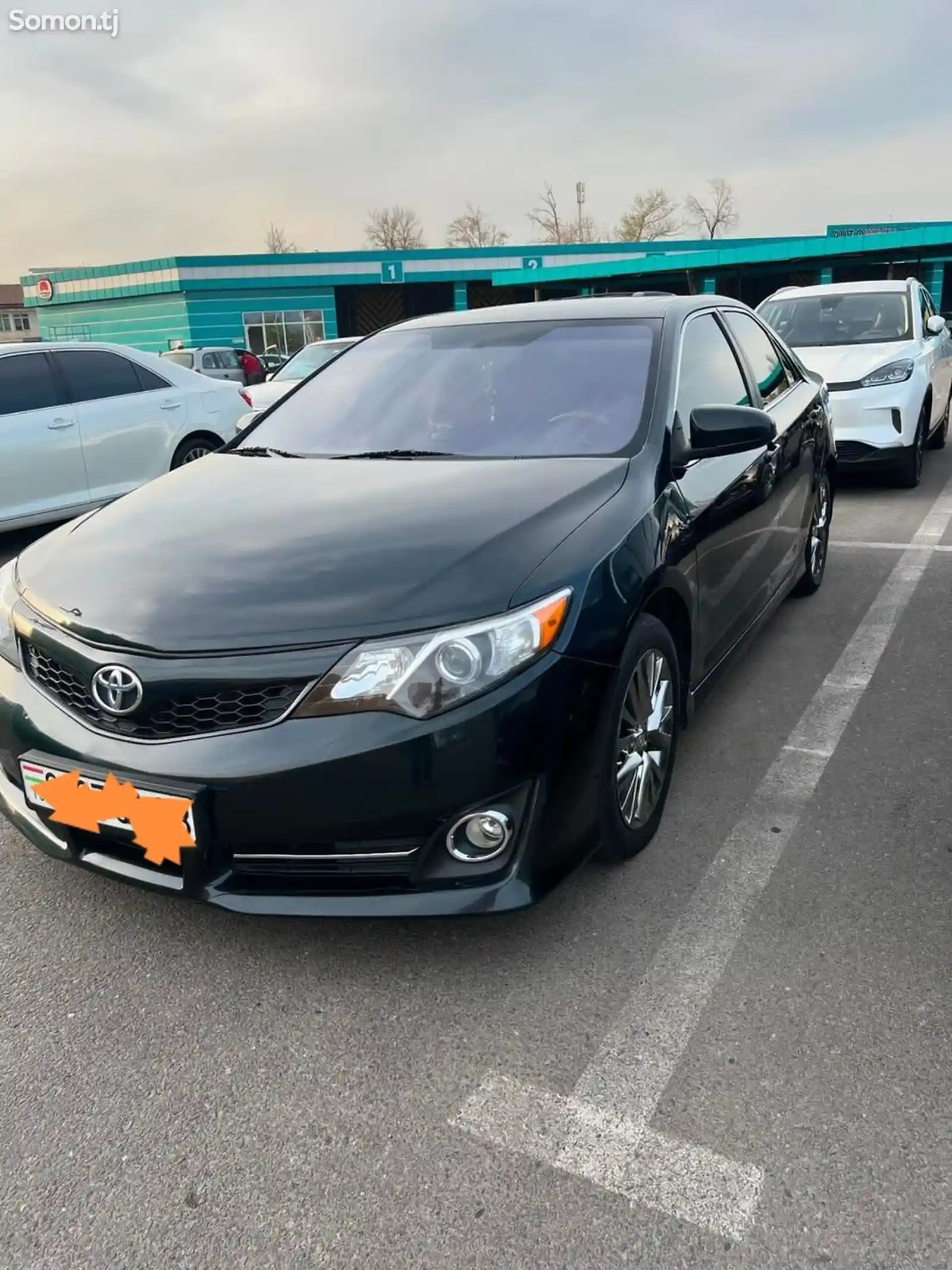 Toyota Camry, 2012-1