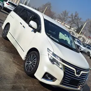 Nissan Elgrand, 2014