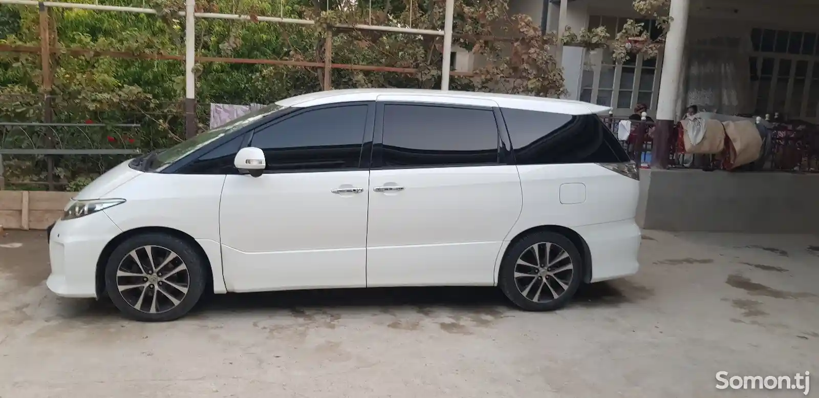 Toyota Estima, 2014-6