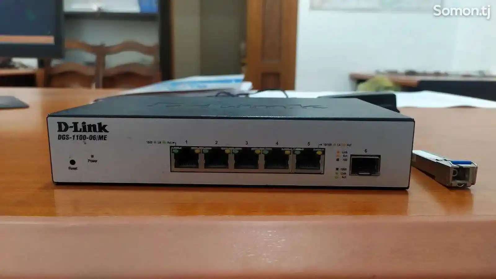 Коммутатор D-Link DGS-1100-06/ME/A1B 5G 1SFP-1