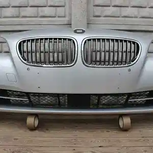 Передний бампер от BMW F10