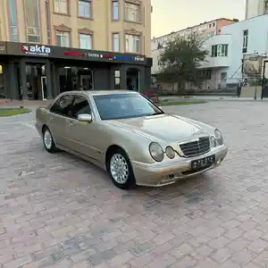 Mercedes-Benz E class, 2000