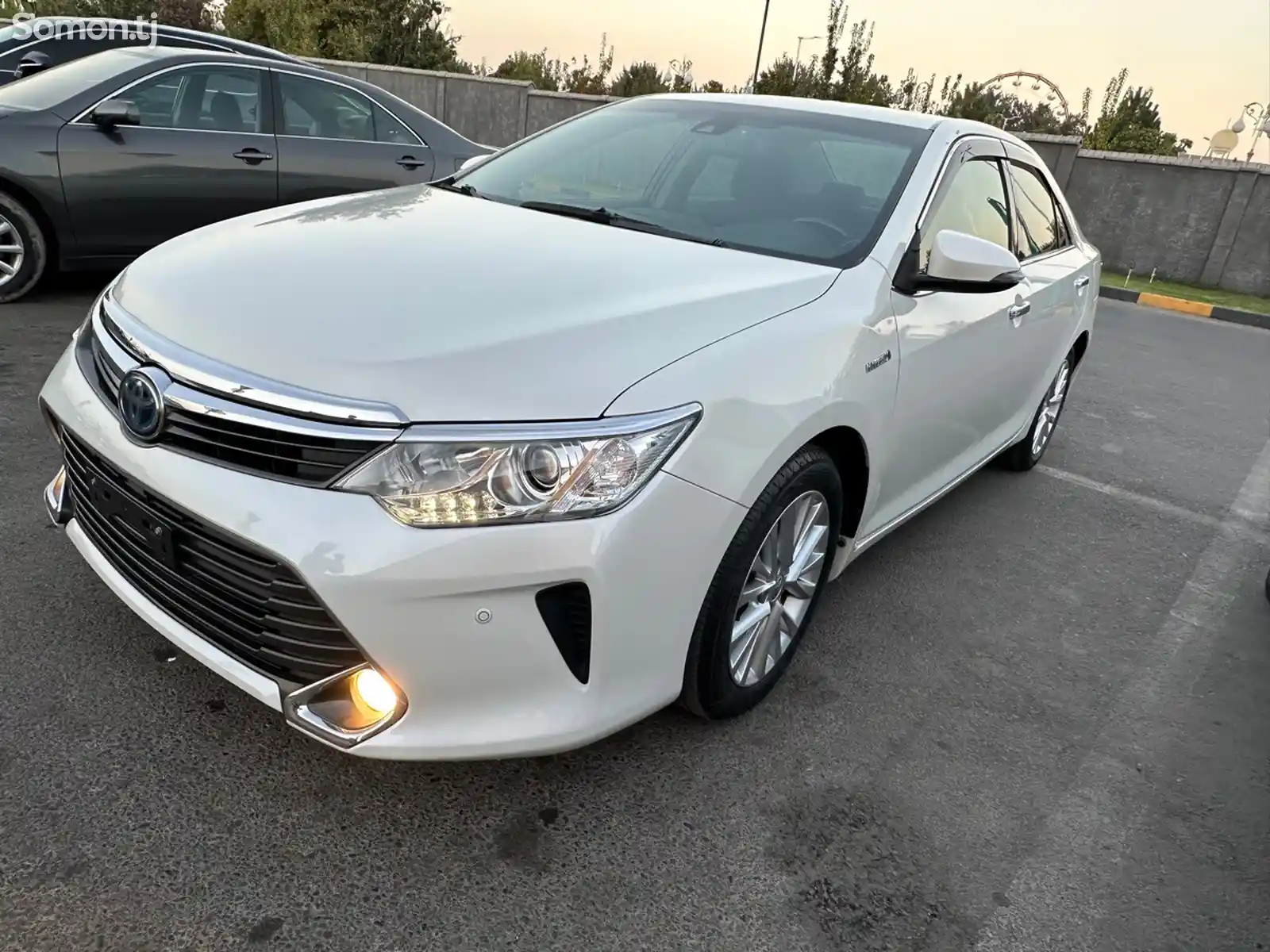 Toyota Camry, 2015-12