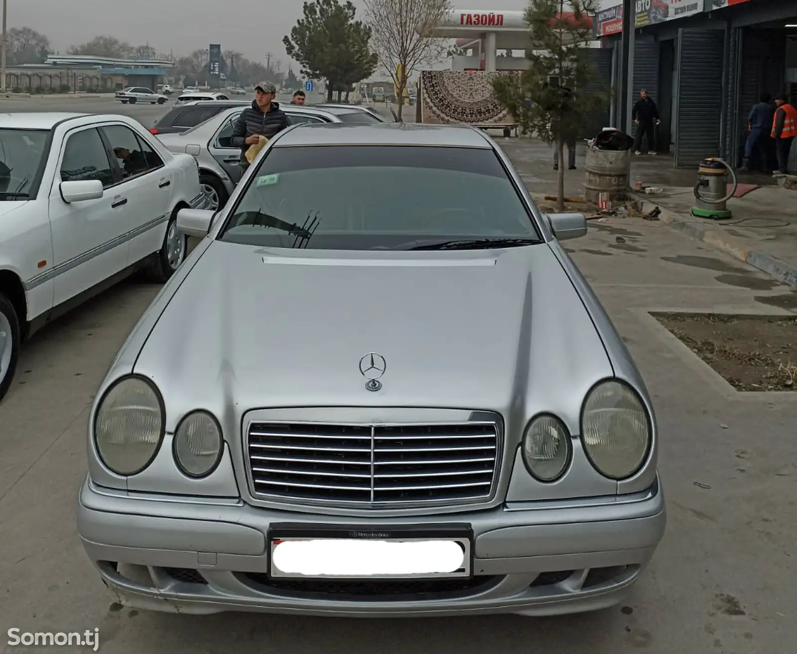 Mercedes-Benz E class, 2000-1