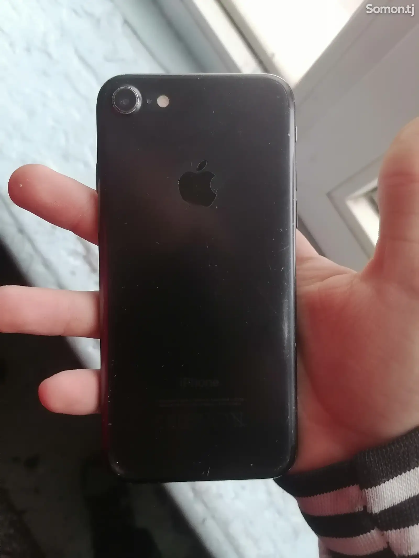 Apple iPhone 7, 32 gb-1