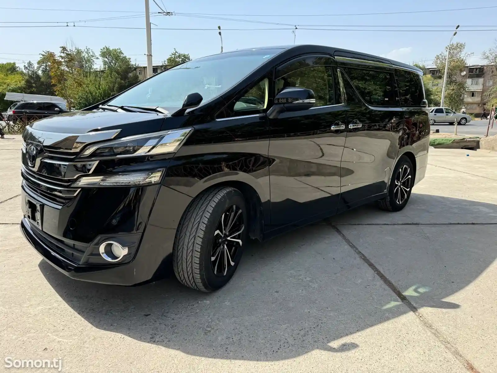 Toyota Vellfire, 2015-4