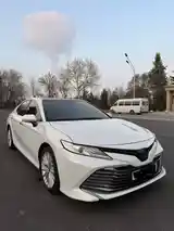 Toyota Camry, 2018-3