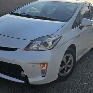 Toyota Prius, 2015