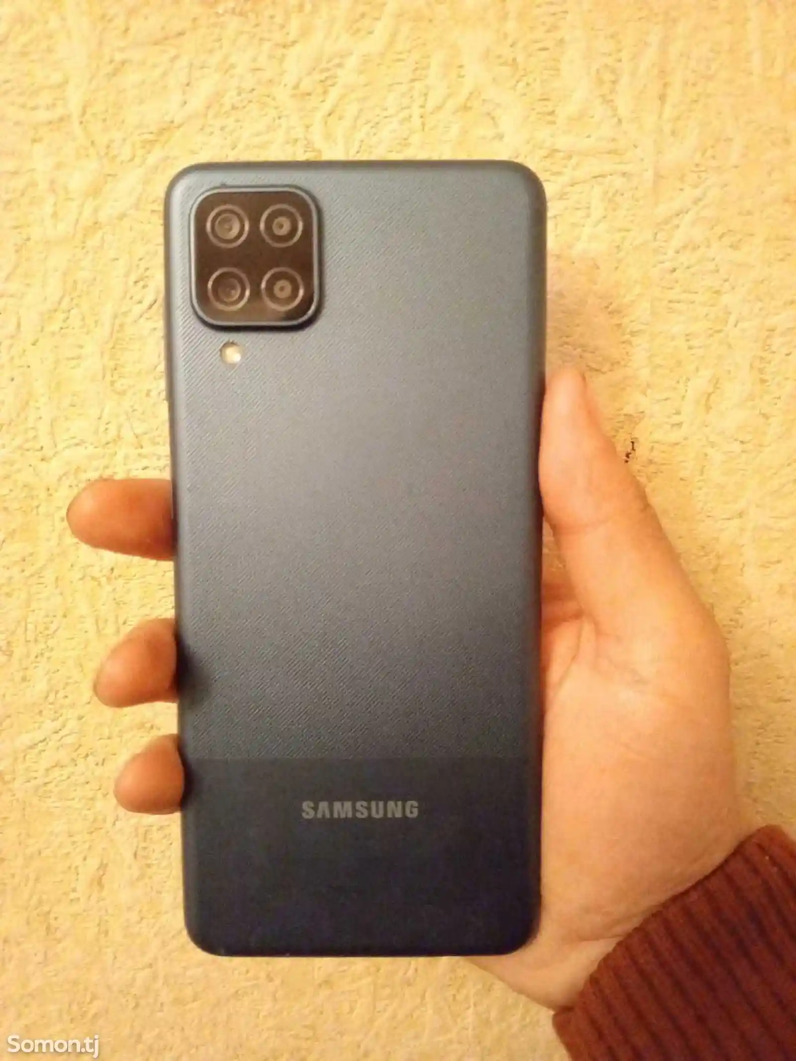 Samsung Galaxy A12-1