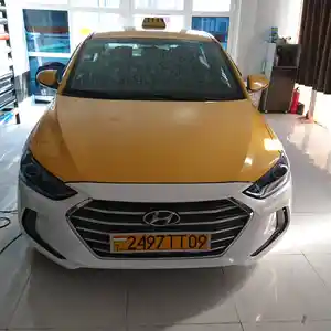 Hyundai Elantra, 2017