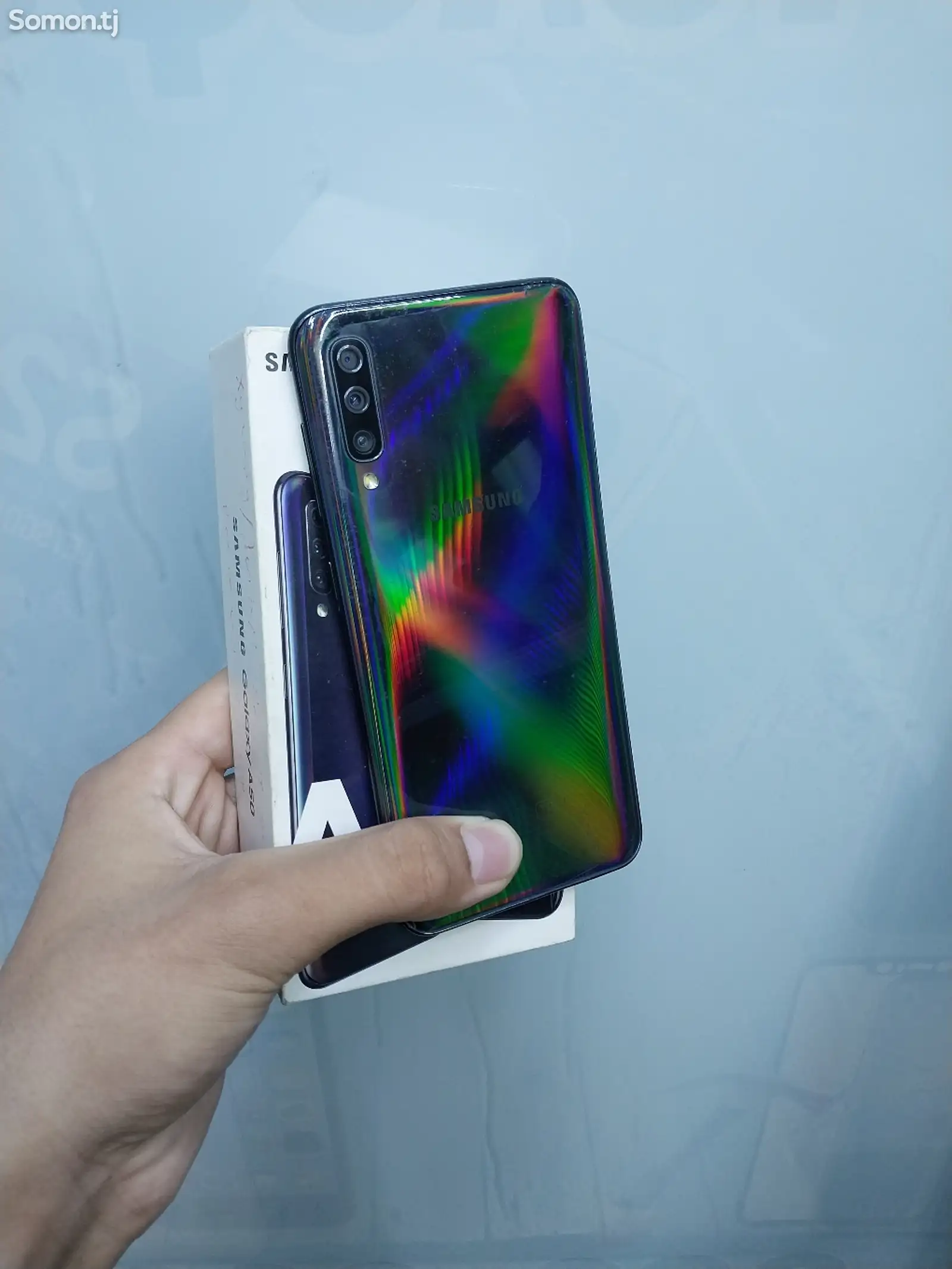 Samsung Galaxy A50-2