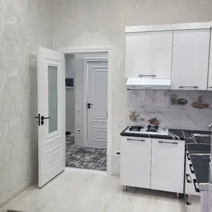 2-комн. квартира, 6 этаж, 64 м², 32 мкр