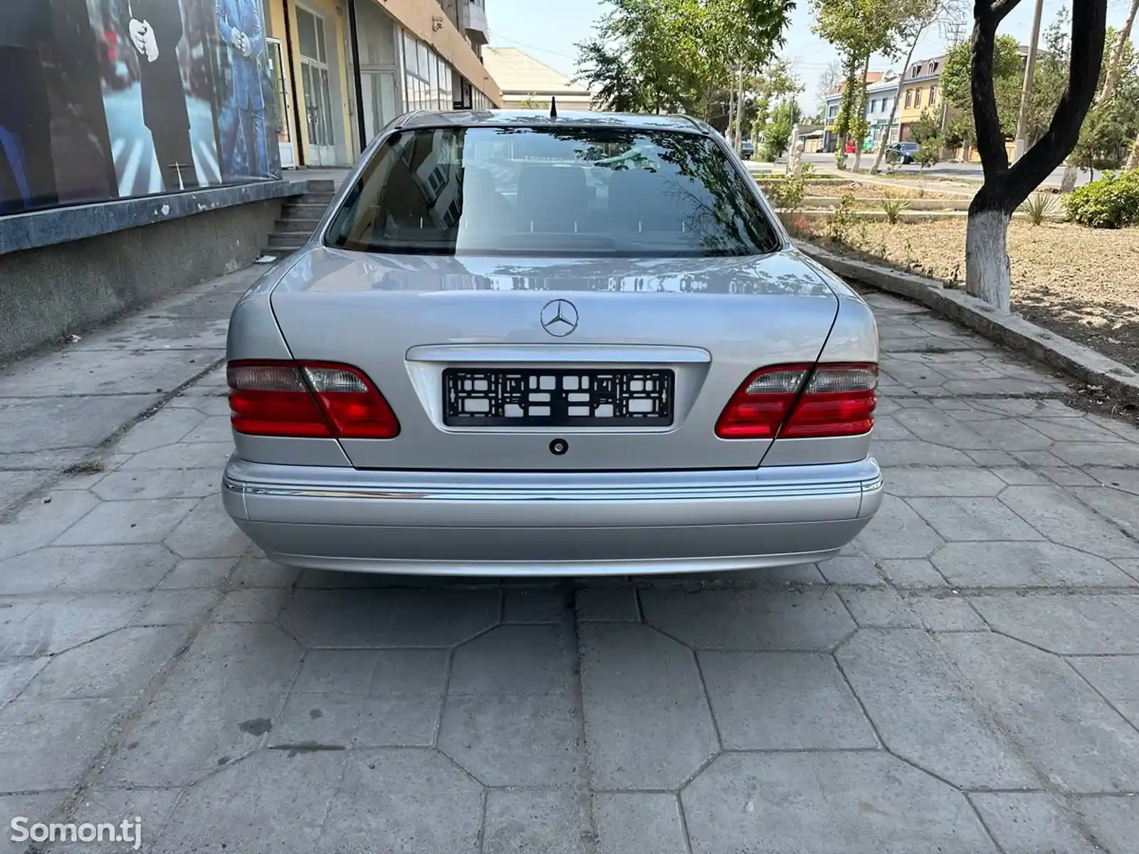 Mercedes-Benz E class, 2001-8
