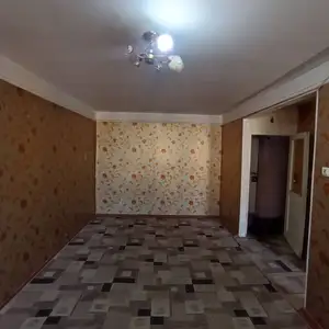 1-комн. квартира, 4 этаж, 35 м², 32мкр