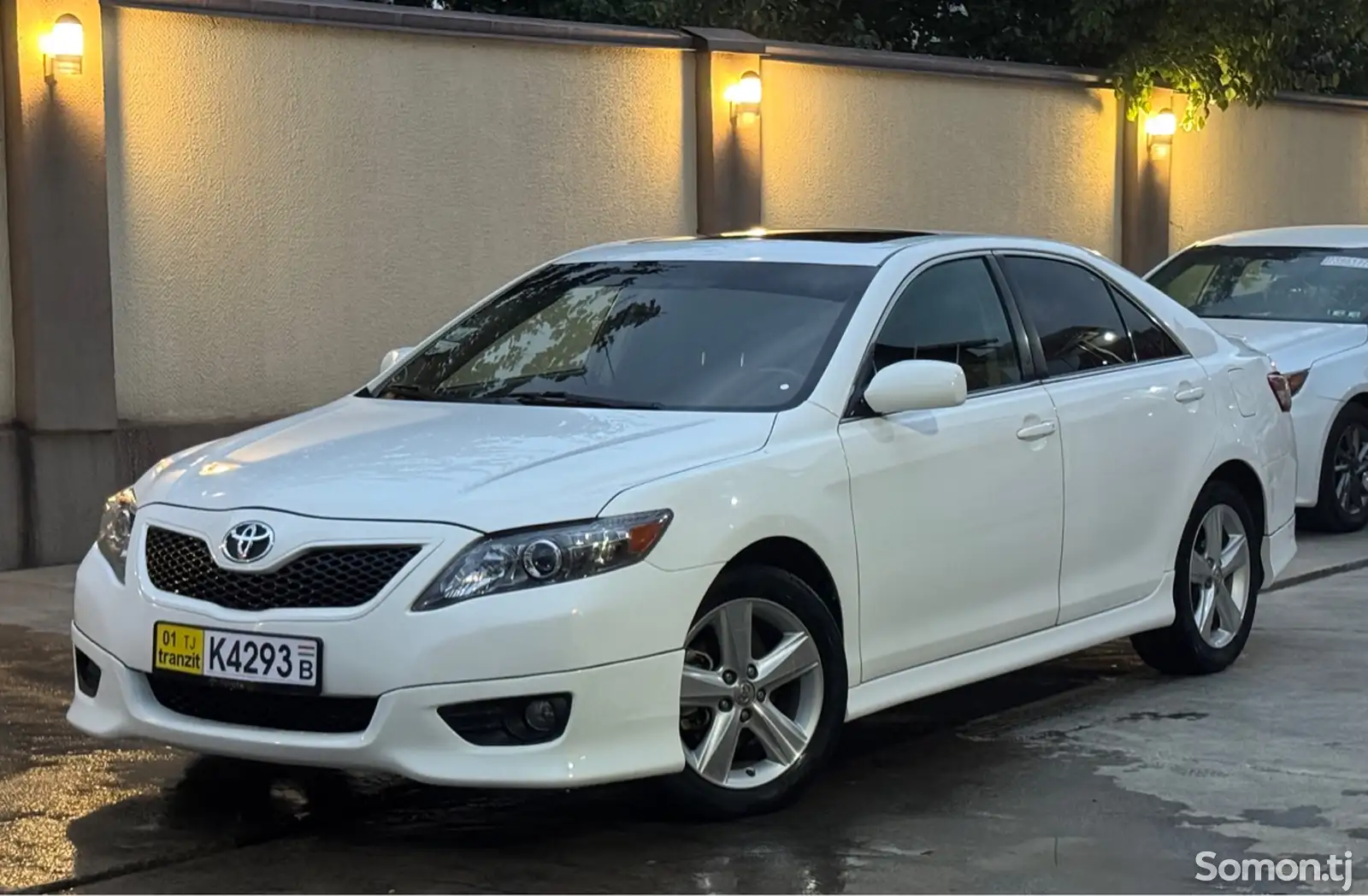 Toyota Camry, 2010-1