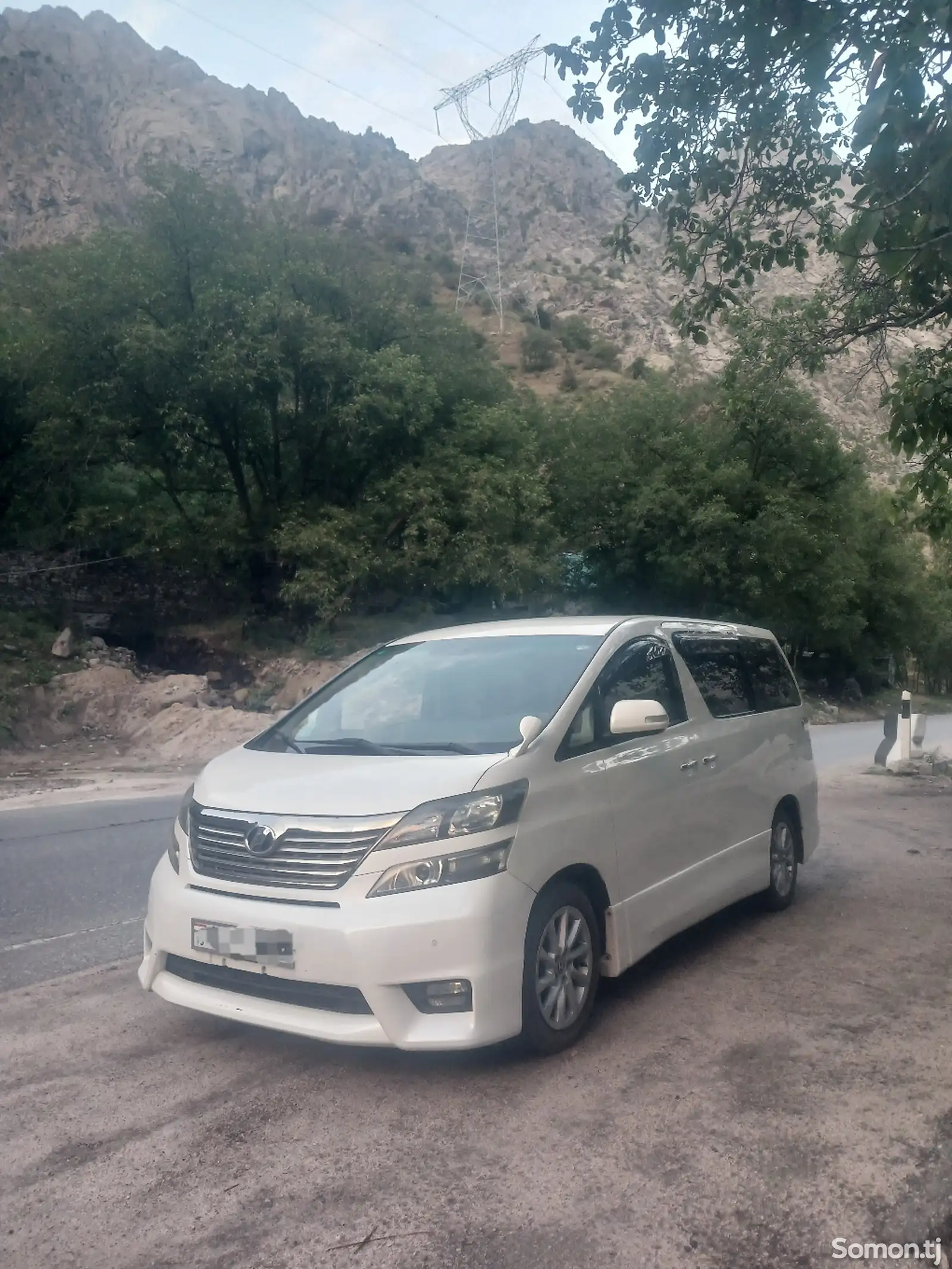 Toyota Vellfire, 2014-3