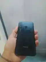 Honor 10 i rom128 ram 4-3