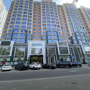 2-комн. квартира, 16 этаж, 90 м², Спартак