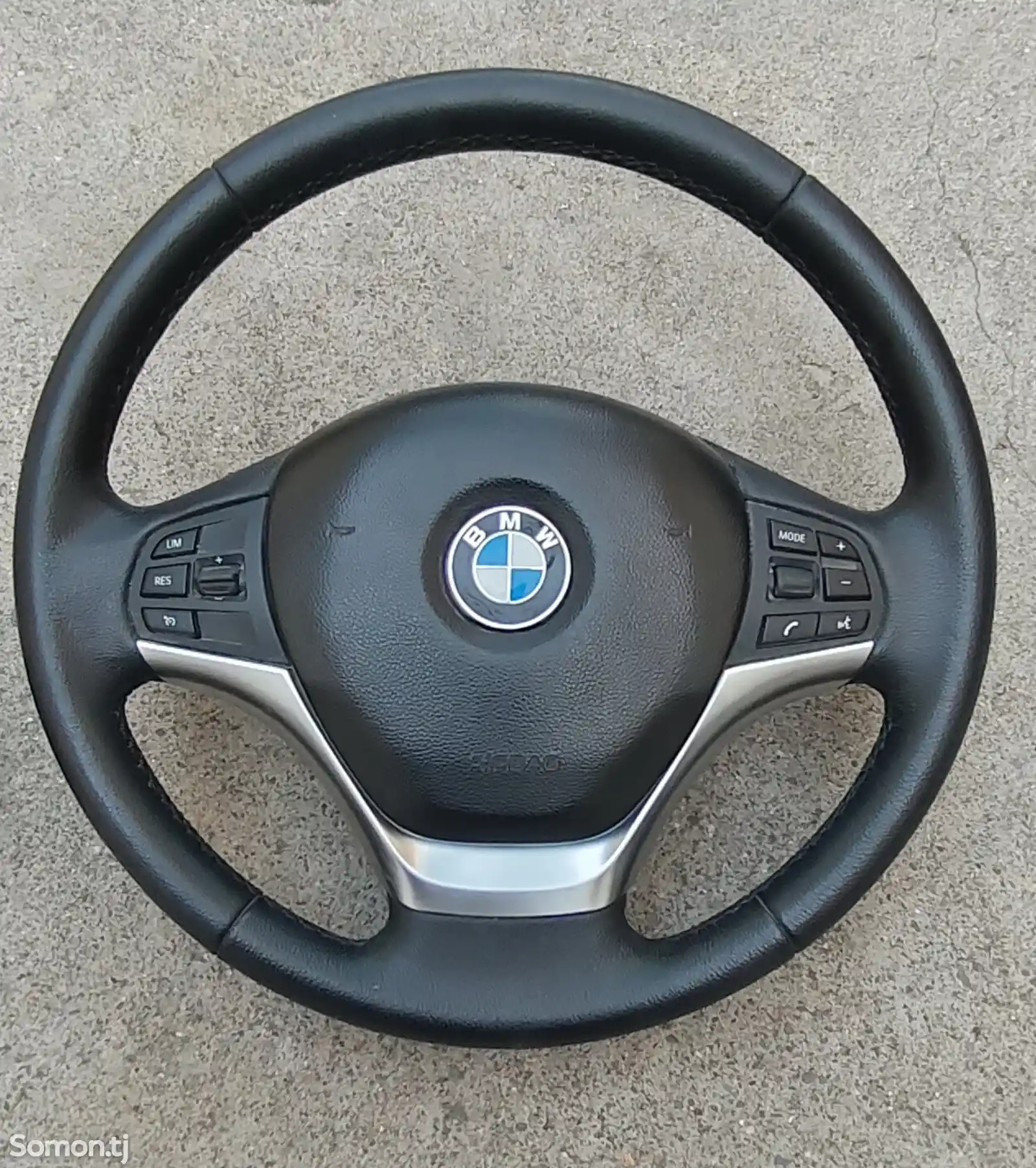 Руль BMW F30-1