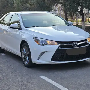 Toyota Camry, 2016