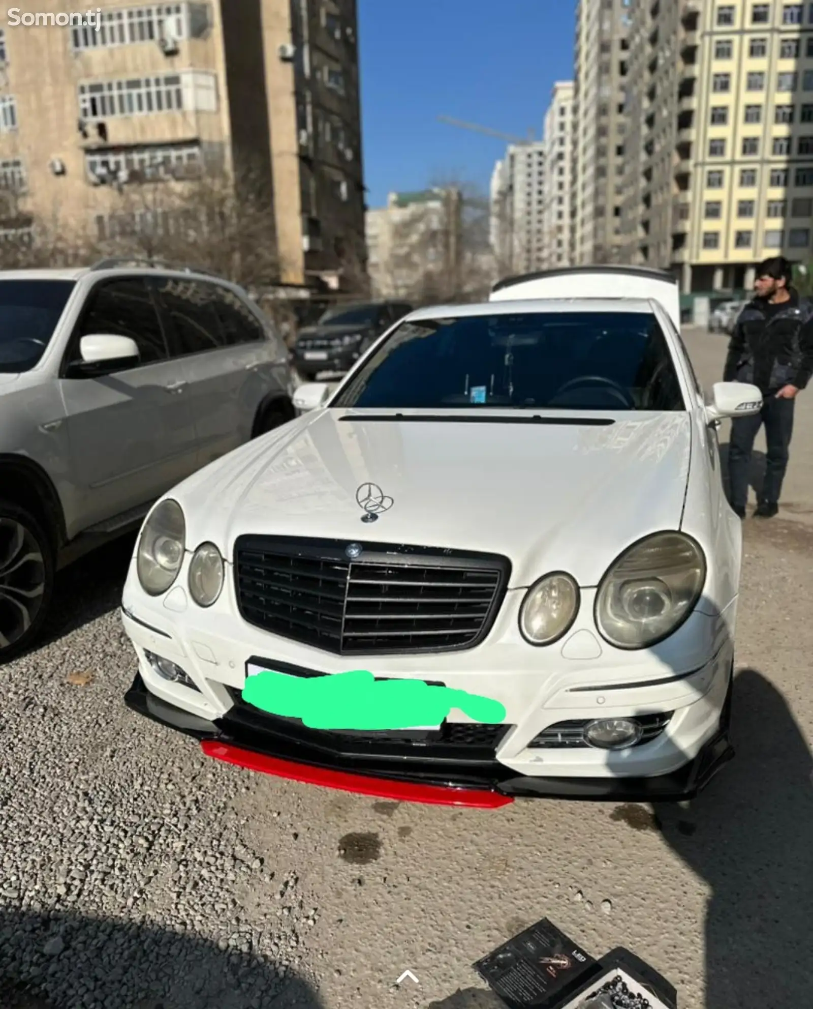 Универсальный губа на Mercedes-Benz W211-1