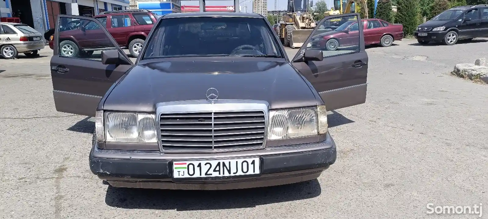 Mercedes-Benz W124, 1990-4