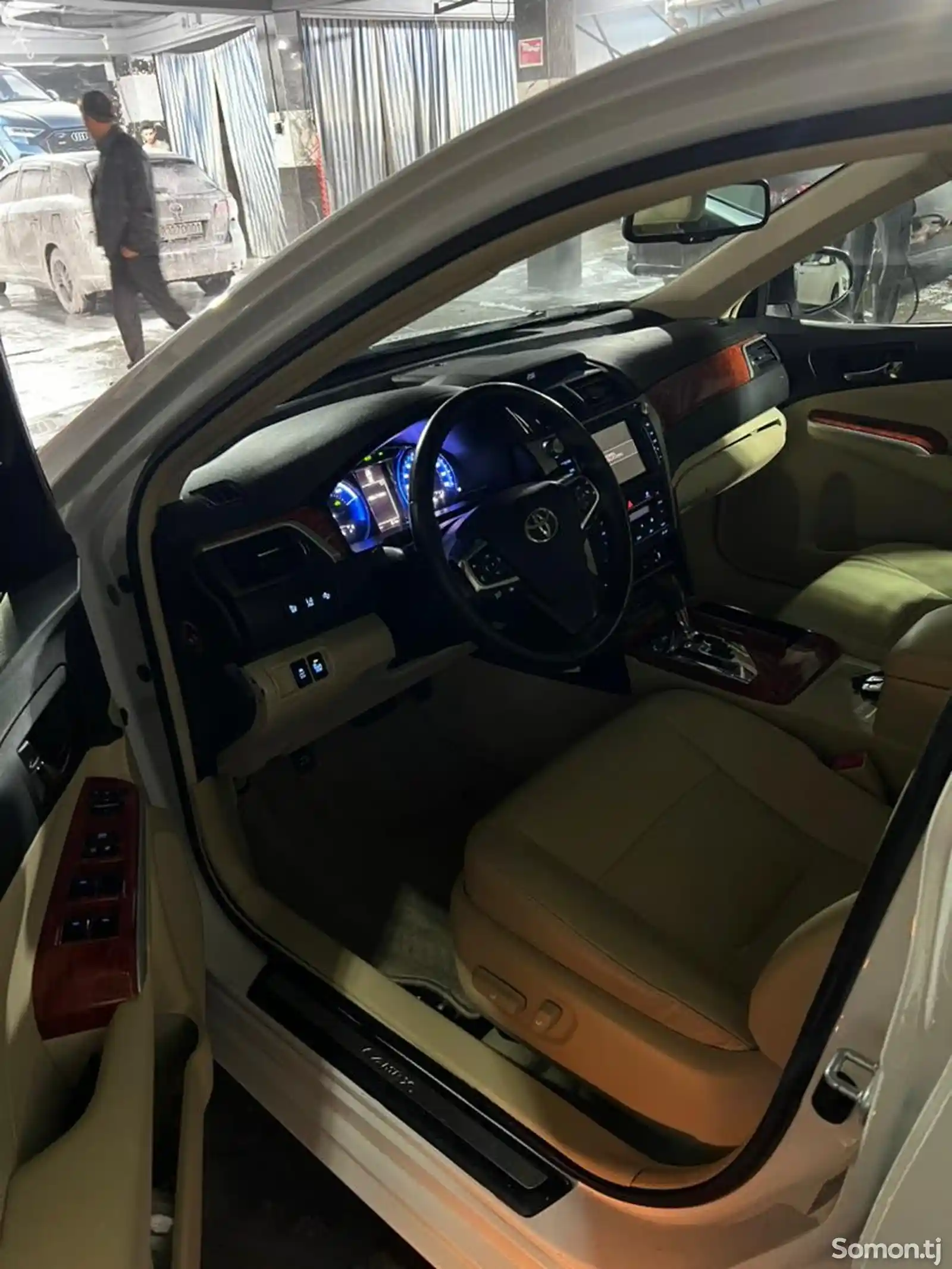 Toyota Camry, 2015-7