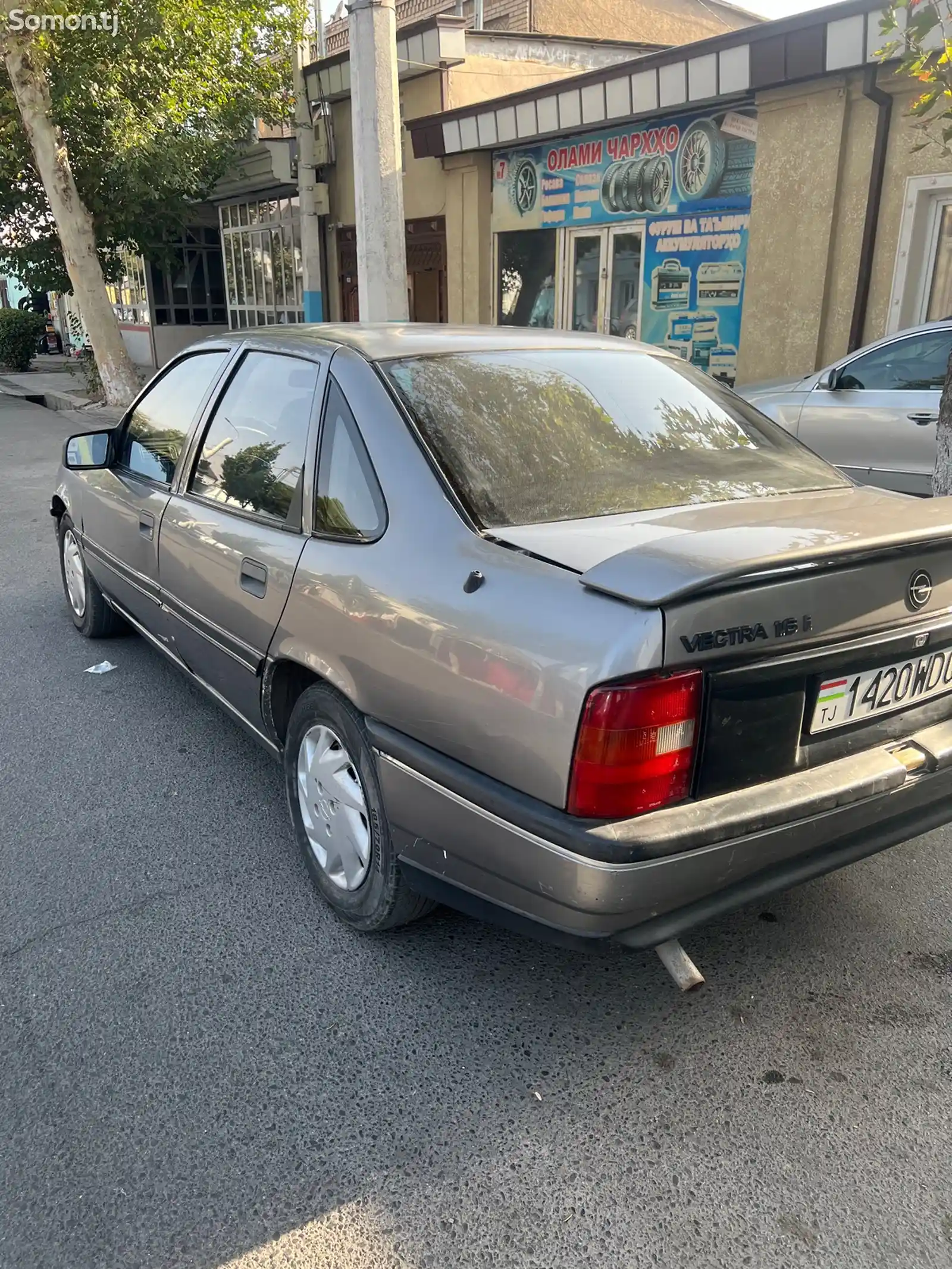 Opel Vectra A, 1989-3