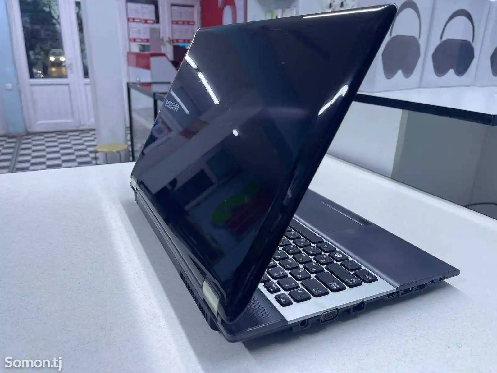 Игровой ноутбук Samsung i5/6Gb/2Gb/120Gb-4