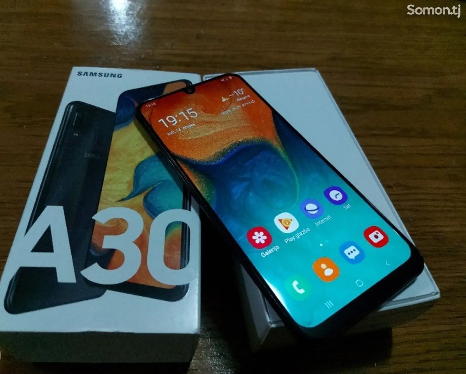 Samsung Galaxy A30 32Gb-1