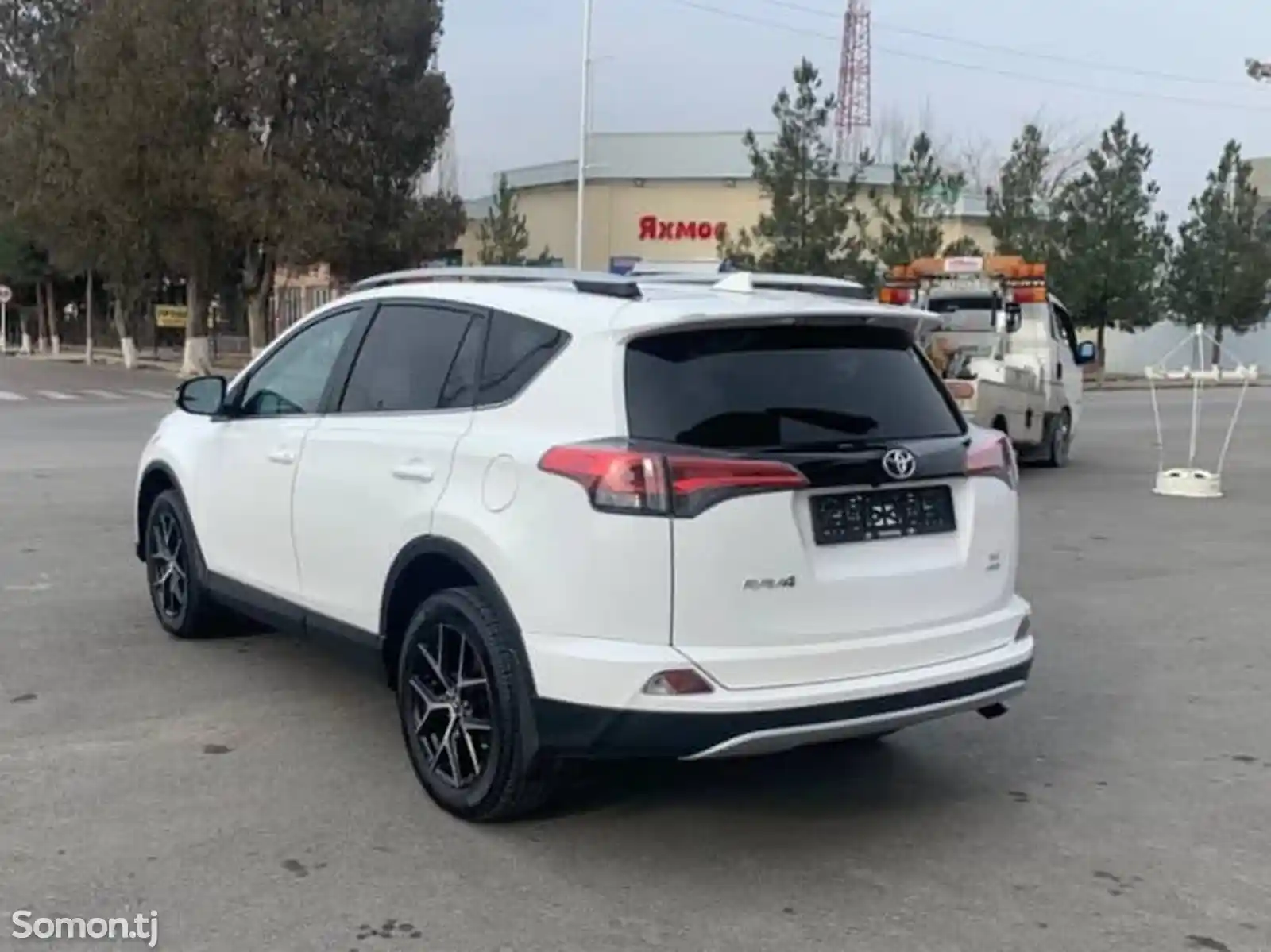 Toyota RAV 4, 2016-5