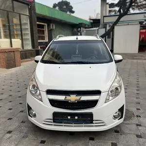 Chevrolet Spark, 2010